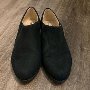 LIFESTRIDE 6.5 Black Booties